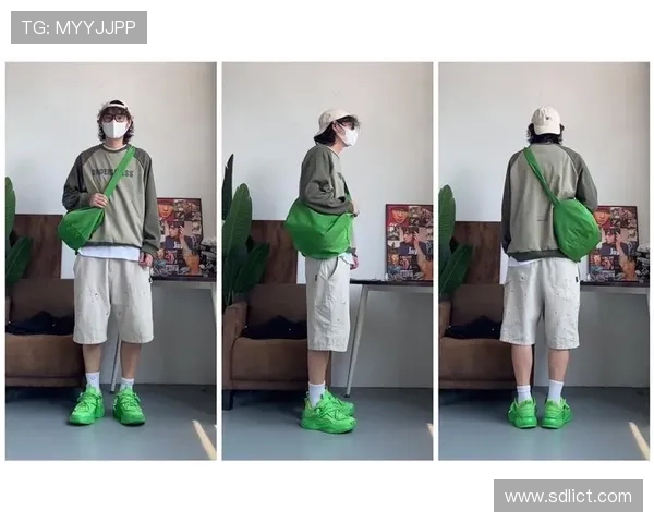 足球星号衣服搭配指南轻松打造时尚运动风穿搭技巧